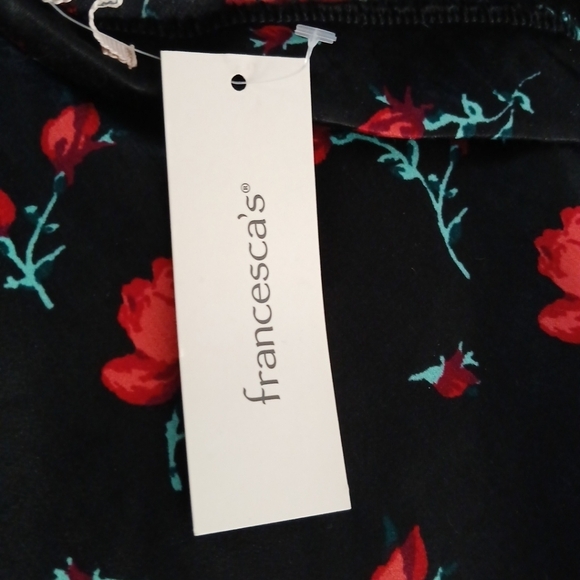 Francesca’s Mi ami Size Small Black With Red Roses  Midi Skirt NWT - Picture 3 of 6